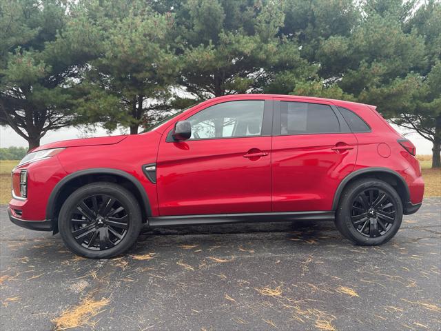 2021 Mitsubishi Outlander Sport 2.0 ES 2WD 2021 Mitsubishi Outlander Sport 2.0 ES 2WD