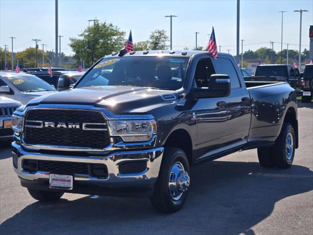 2023 RAM 3500 Tradesman Crew Cab 4x4 8 Box 2023 RAM 3500 Tradesman Crew Cab 4x4 8 Box