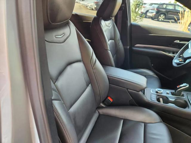 2025 Cadillac XT4 AWD Premium Luxury