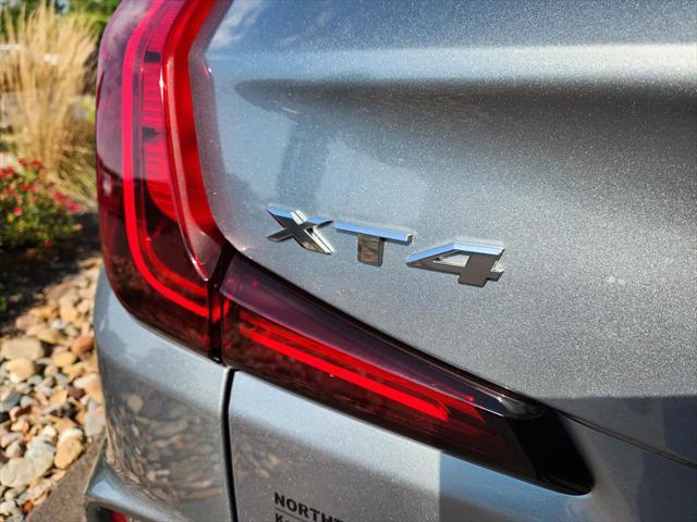 2025 Cadillac XT4 AWD Premium Luxury