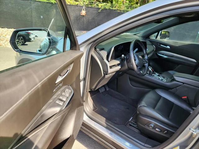 2025 Cadillac XT4 AWD Premium Luxury