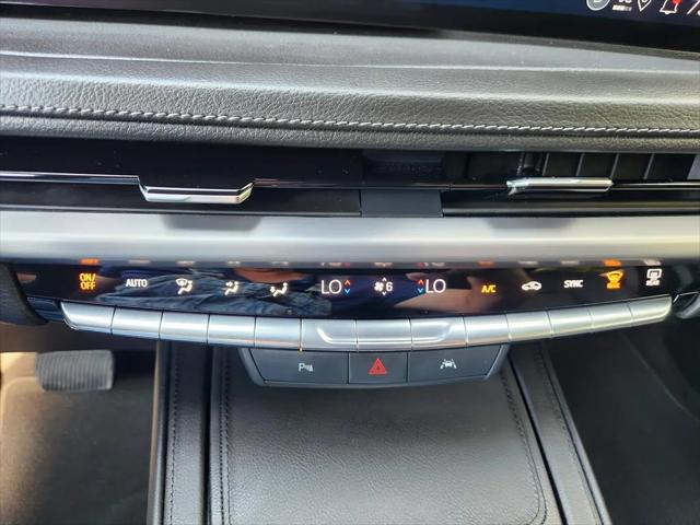 2025 Cadillac XT4 AWD Premium Luxury