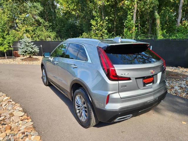 2025 Cadillac XT4 AWD Premium Luxury