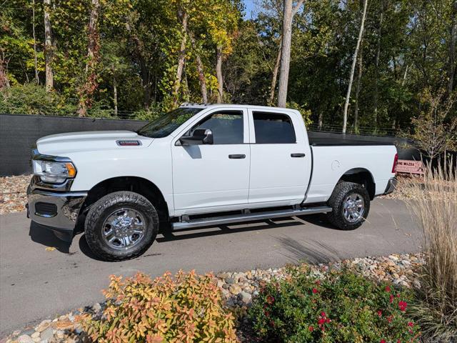 2022 RAM 2500 Tradesman Crew Cab 4x4 64 Box 2022 RAM 2500 Tradesman Crew Cab 4x4 64 Box