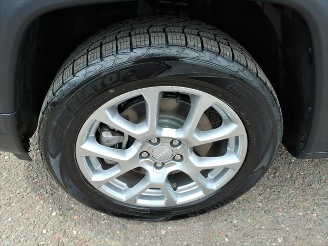 2024 Jeep Compass Latitude Lux FWD