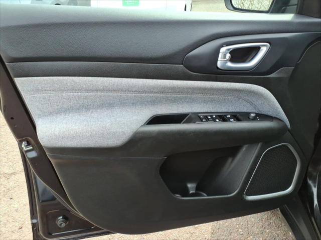 2024 Jeep Compass Latitude Lux FWD