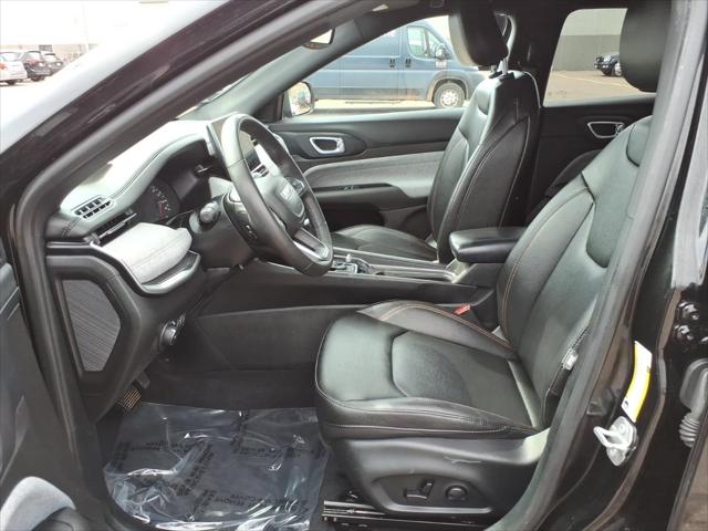 2024 Jeep Compass Latitude Lux FWD