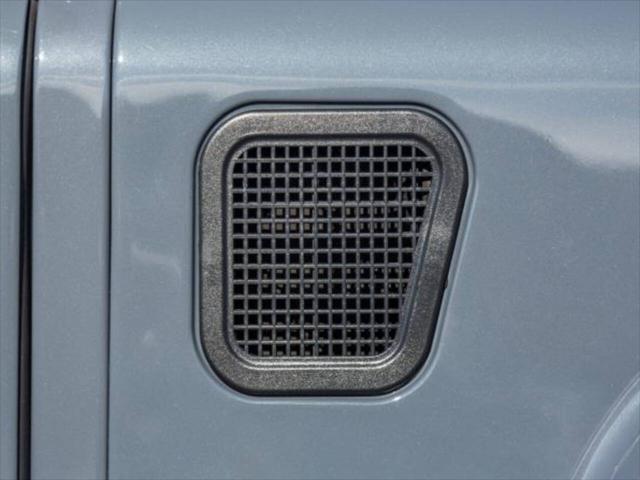 1995 Land Rover Defender 90 3dr 4WD SUV