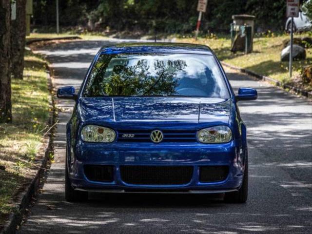 2004 Volkswagen R32 Base AWD 2dr Hatchback