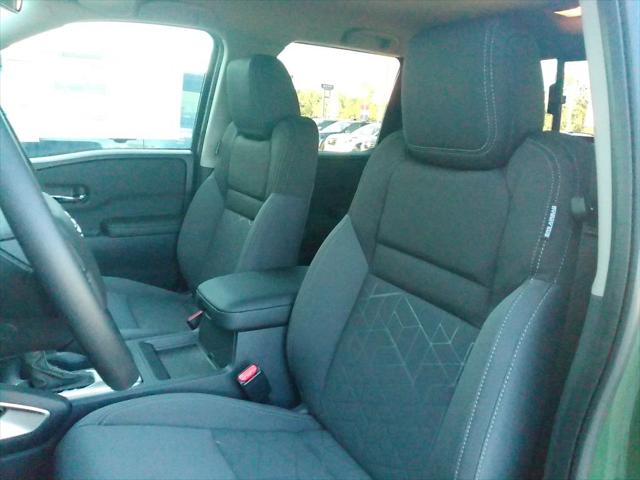 2026 Nissan Frontier Crew Cab SV 4x2