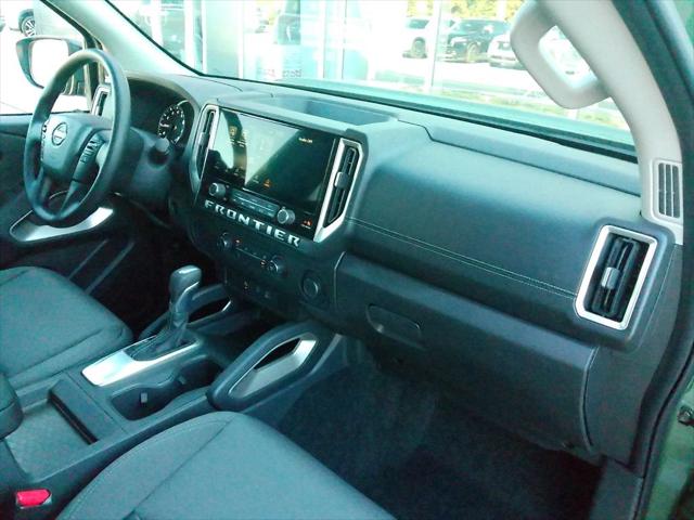 2026 Nissan Frontier Crew Cab SV 4x2
