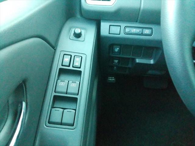 2026 Nissan Frontier Crew Cab SV 4x2