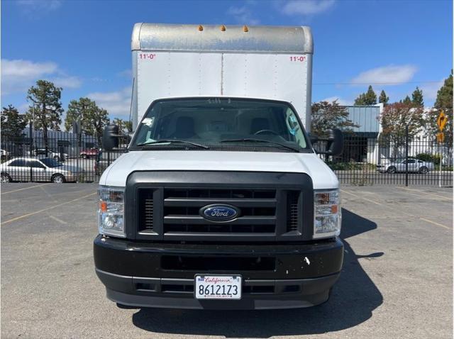 2023 Ford E-450 Cutaway Cutaway Van 2D