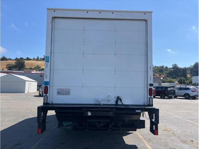 2023 Ford E-450 Cutaway Cutaway Van 2D