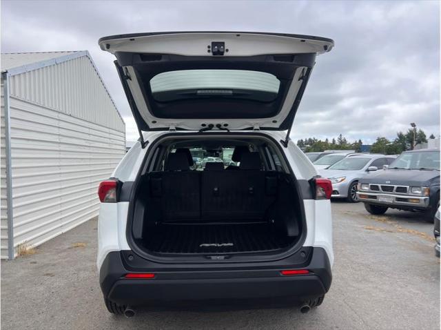 2020 Toyota RAV4 Hybrid LE Sport Utility 4D