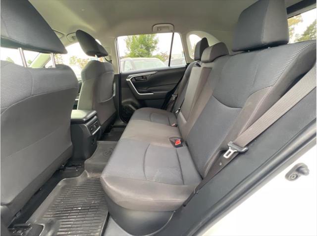2020 Toyota RAV4 Hybrid LE Sport Utility 4D