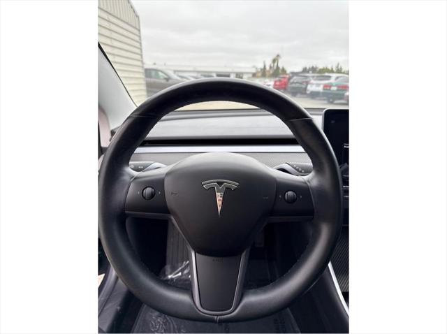 2018 Tesla Model 3 Mid Range Sedan 4D