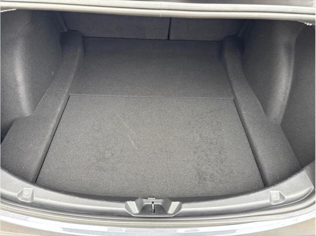 2018 Tesla Model 3 Mid Range Sedan 4D