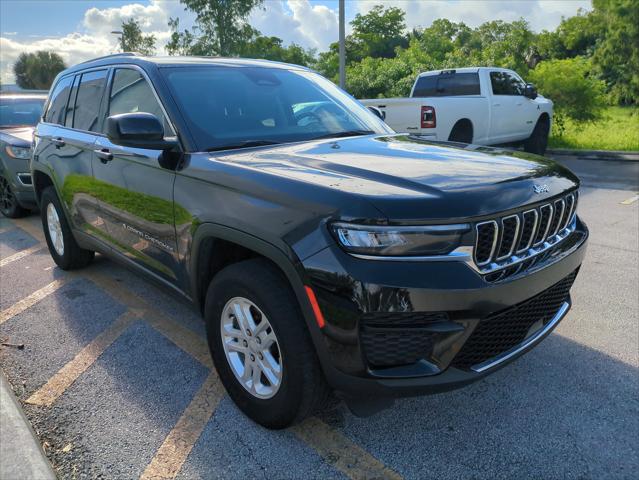 2023 Jeep Grand Cherokee Laredo 4x4