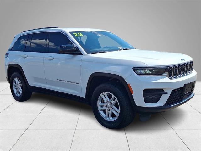 2023 Jeep Grand Cherokee Laredo 4x4