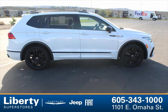 2022 Volkswagen Tiguan 2.0T SE R-Line Black 2022 Volkswagen Tiguan 2.0T SE R-Line Black