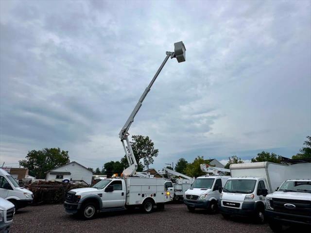 2009 Ford F-550 Base