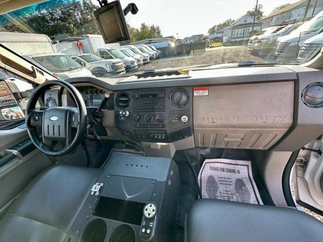 2009 Ford F-550 Base