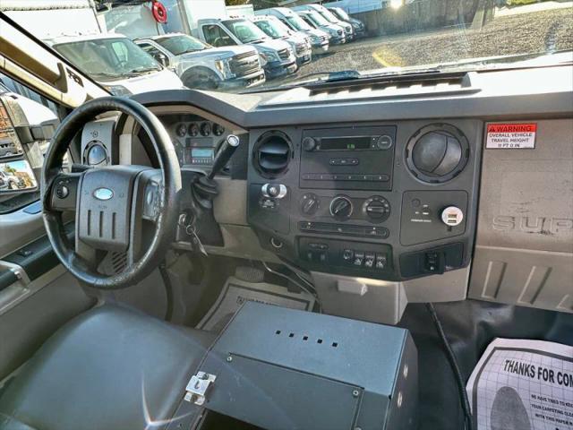 2009 Ford F-550 Base
