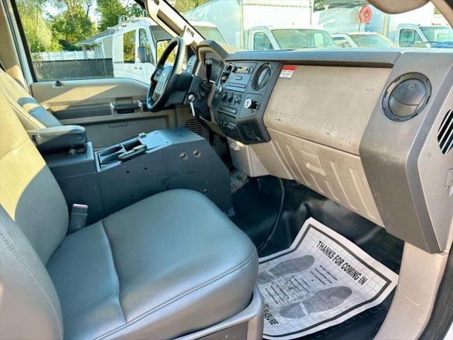 2009 Ford F-550 Base