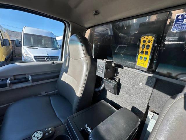 2009 Ford F-550 Base
