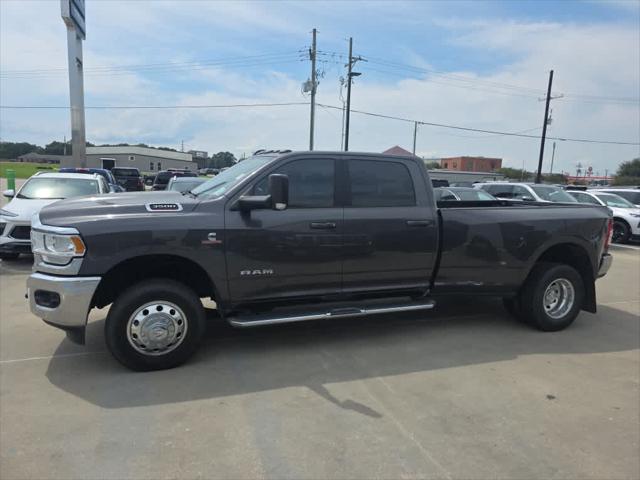 2022 RAM 3500 Big Horn Crew Cab 4x4 8 Box