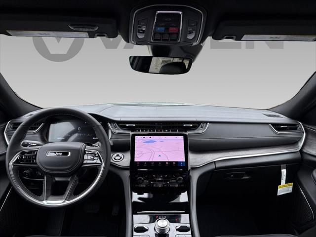 2025 Jeep Grand Cherokee GRAND CHEROKEE L OVERLAND 4X4