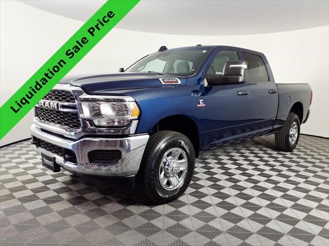 2024 RAM 3500 Tradesman Crew Cab 4x4 64 Box 2024 RAM 3500 Tradesman Crew Cab 4x4 64 Box