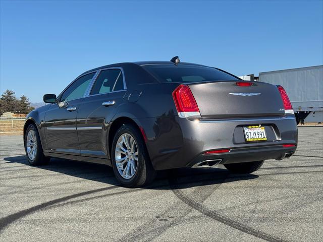 2019 Chrysler 300 Touring L