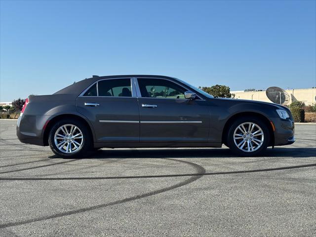 2019 Chrysler 300 Touring L