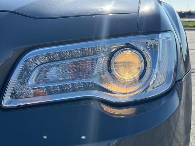 2019 Chrysler 300 Touring L
