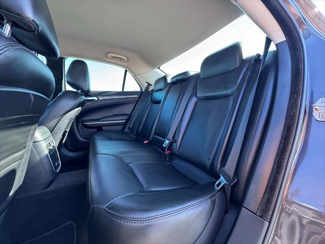 2019 Chrysler 300 Touring L