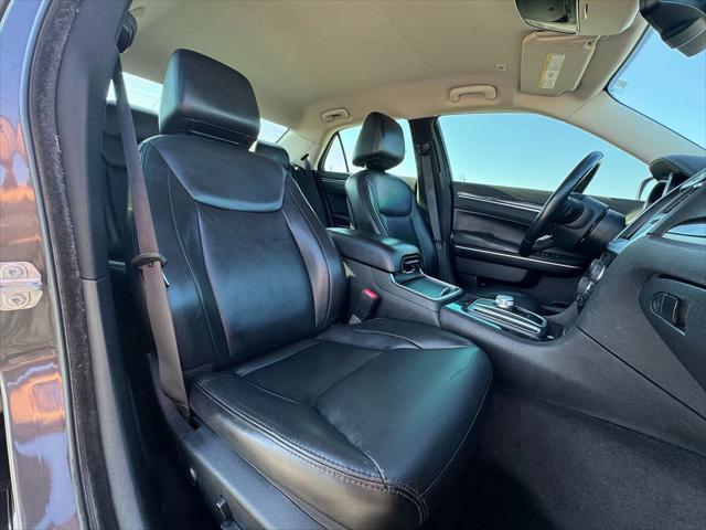 2019 Chrysler 300 Touring L