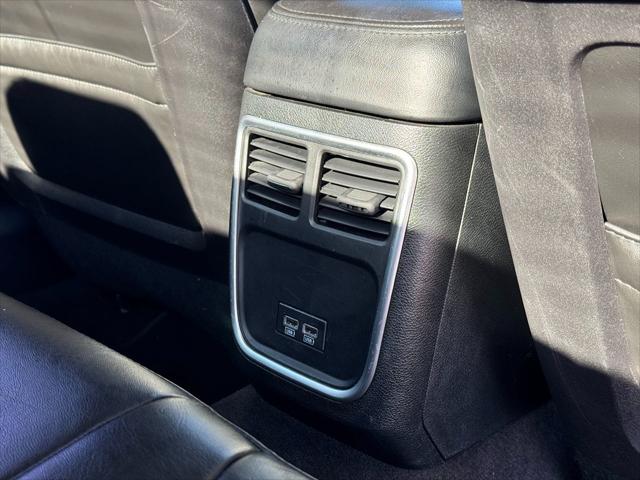 2019 Chrysler 300 Touring L