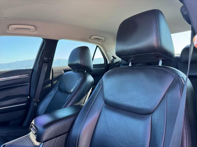 2019 Chrysler 300 Touring L