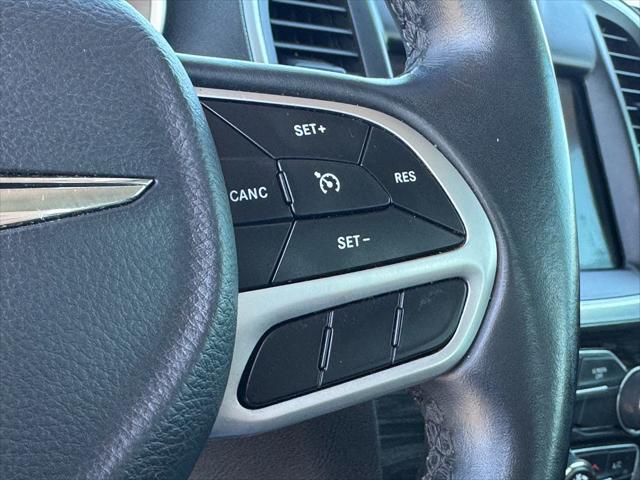 2019 Chrysler 300 Touring L