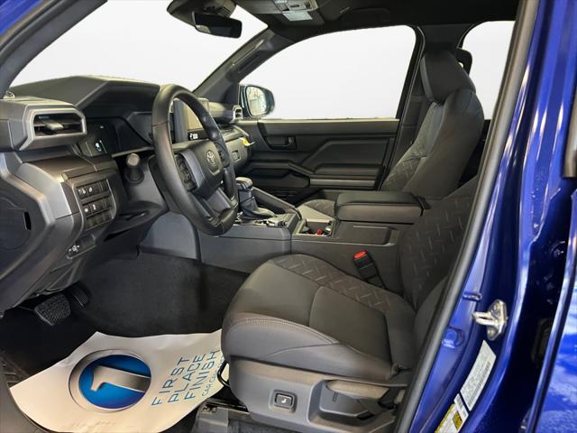 2025 Toyota Tacoma SR5 4WD