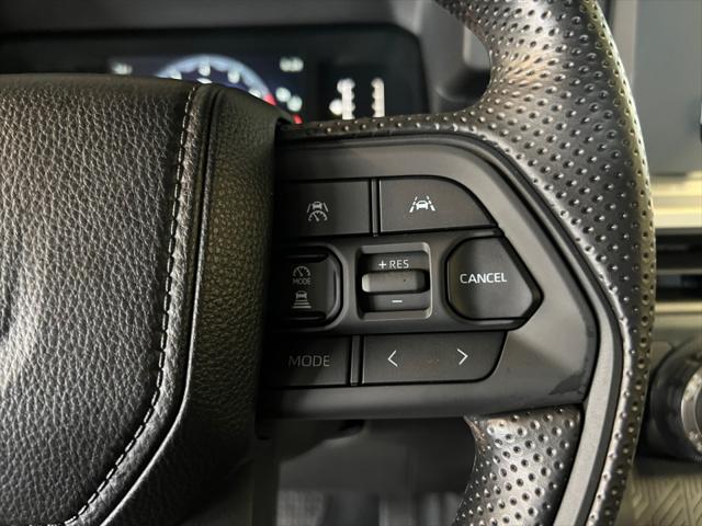 2025 Toyota Tacoma SR5 4WD