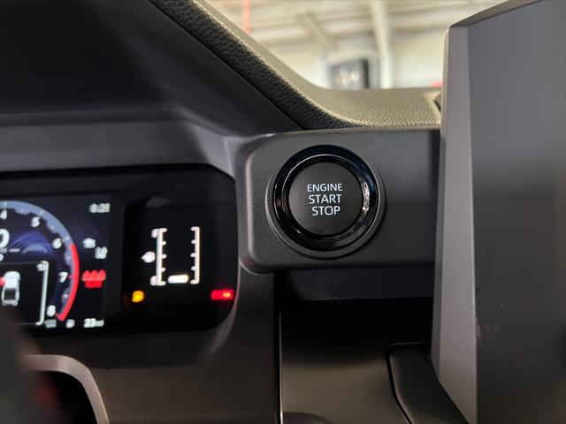 2025 Toyota Tacoma SR5 4WD