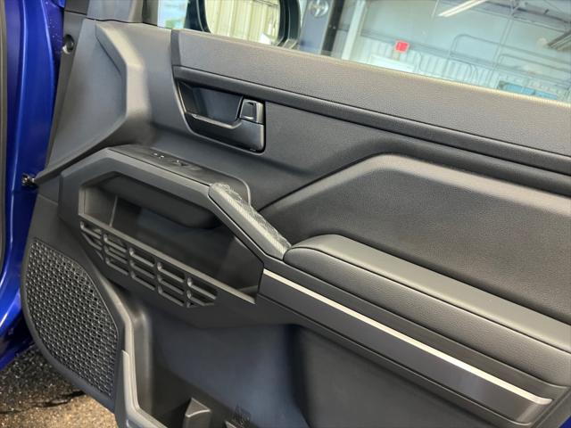 2025 Toyota Tacoma SR5 4WD