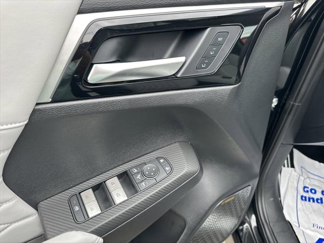 2025 Mitsubishi Outlander PLATINUM EDITION 2.5 S-AWC