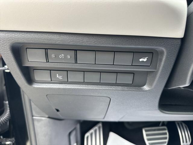 2025 Mitsubishi Outlander PLATINUM EDITION 2.5 S-AWC