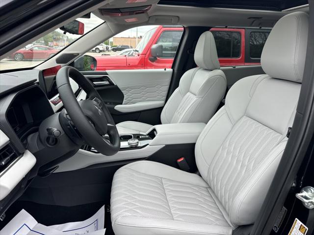 2025 Mitsubishi Outlander PLATINUM EDITION 2.5 S-AWC