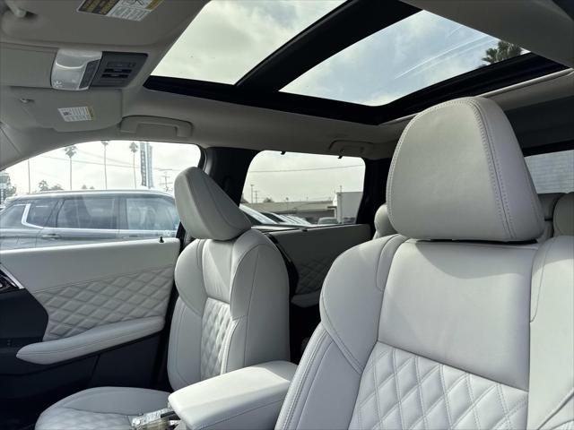 2025 Mitsubishi Outlander PHEV SEL S-AWC