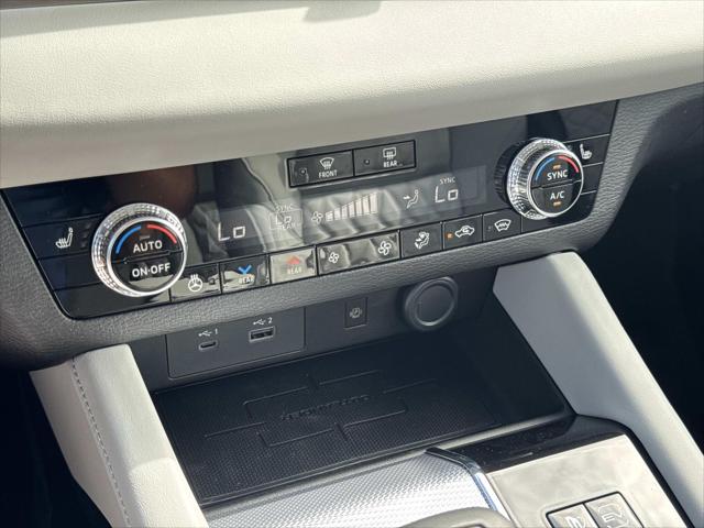 2025 Mitsubishi Outlander PHEV SEL S-AWC